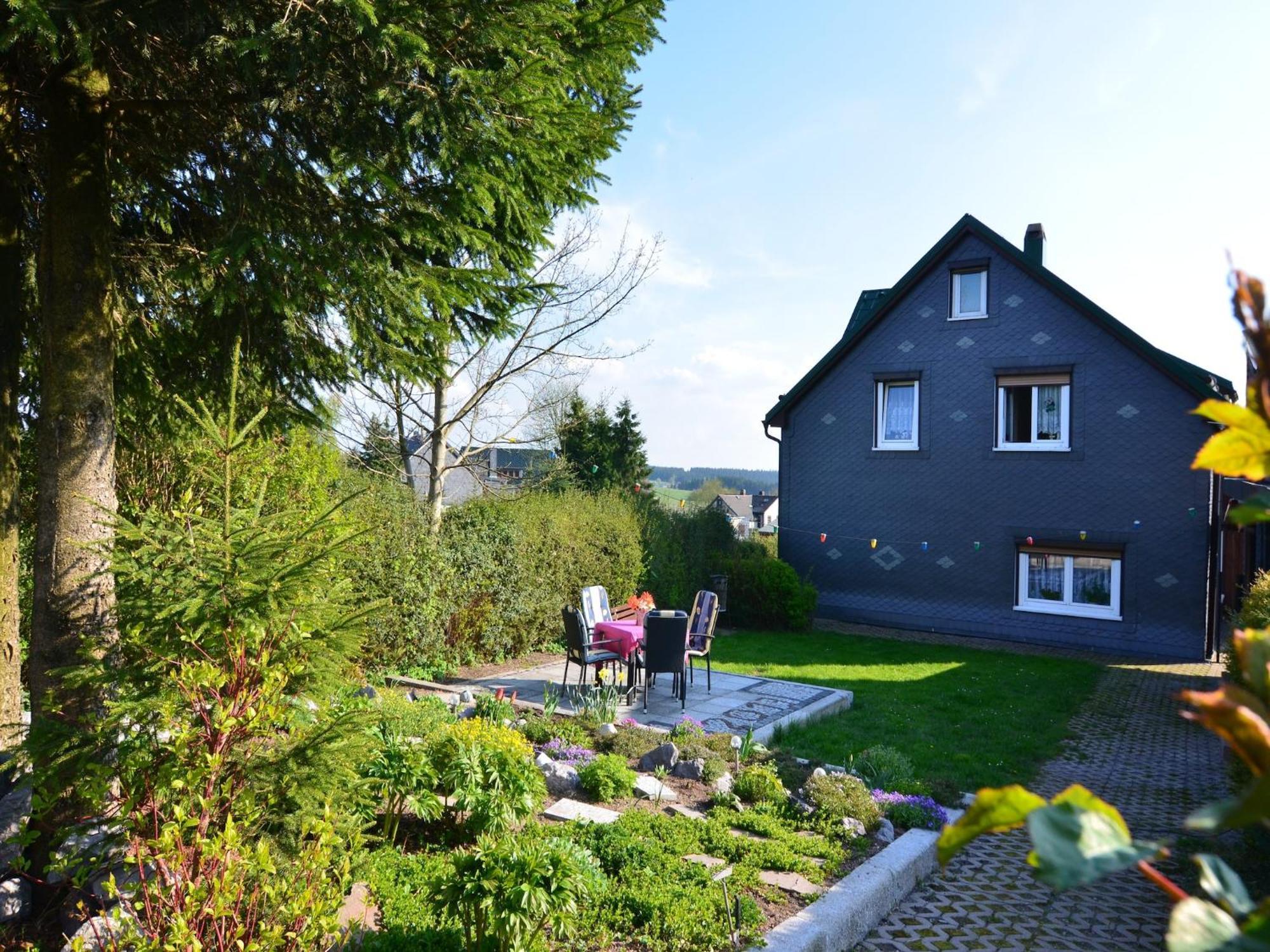 Holiday Home In Neustadt Am Rennsteig With Pond 外观 照片