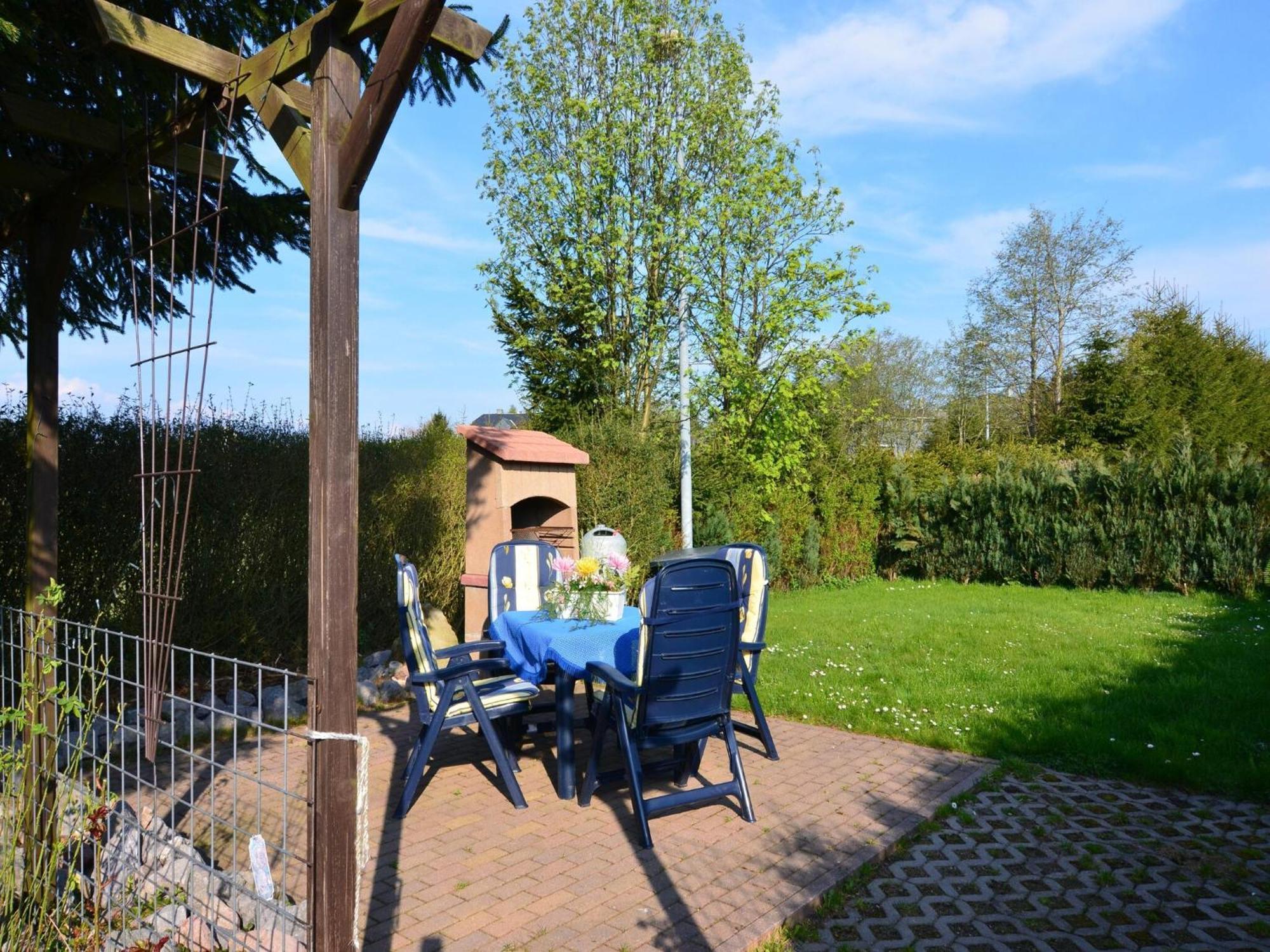 Holiday Home In Neustadt Am Rennsteig With Pond 外观 照片