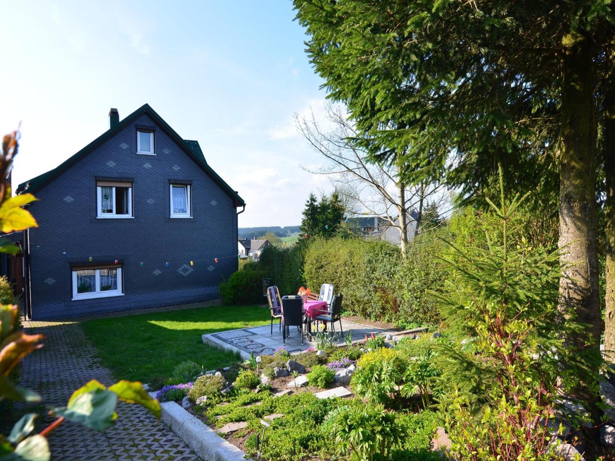 Holiday Home In Neustadt Am Rennsteig With Pond 外观 照片