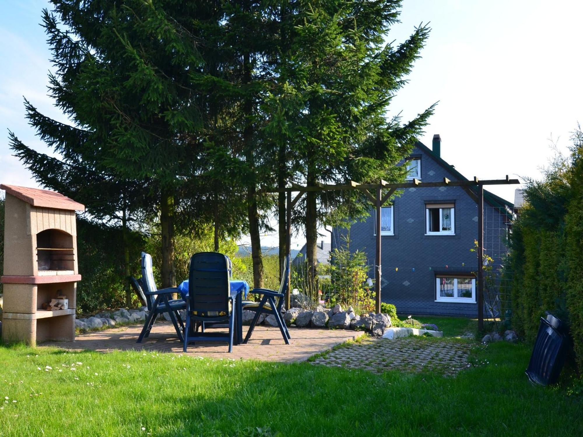 Holiday Home In Neustadt Am Rennsteig With Pond 外观 照片